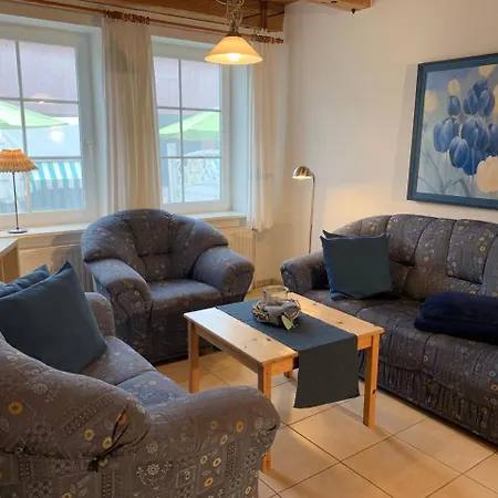 Utech Apartment *